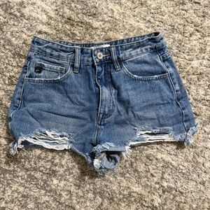 KanCan women’s Distressed Blue Denim Jean Shorts size 25